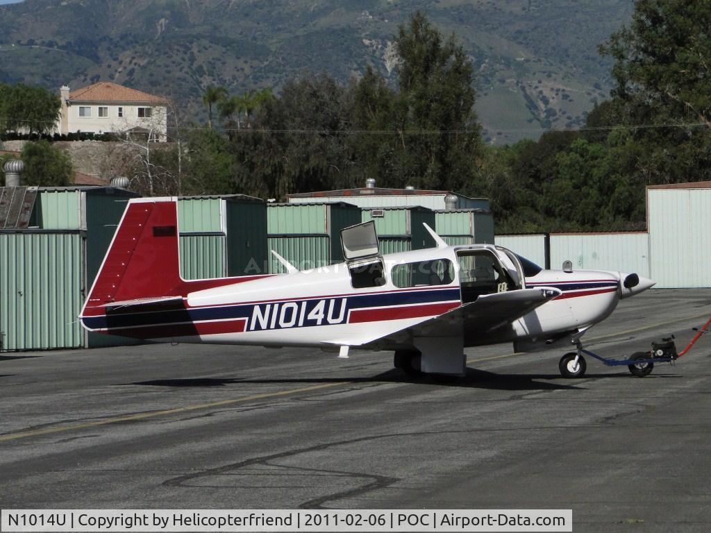 N1014U, 1989 Mooney M20J 201 C/N 24-3106, Being pushed back into the hanger after equipment had been removed