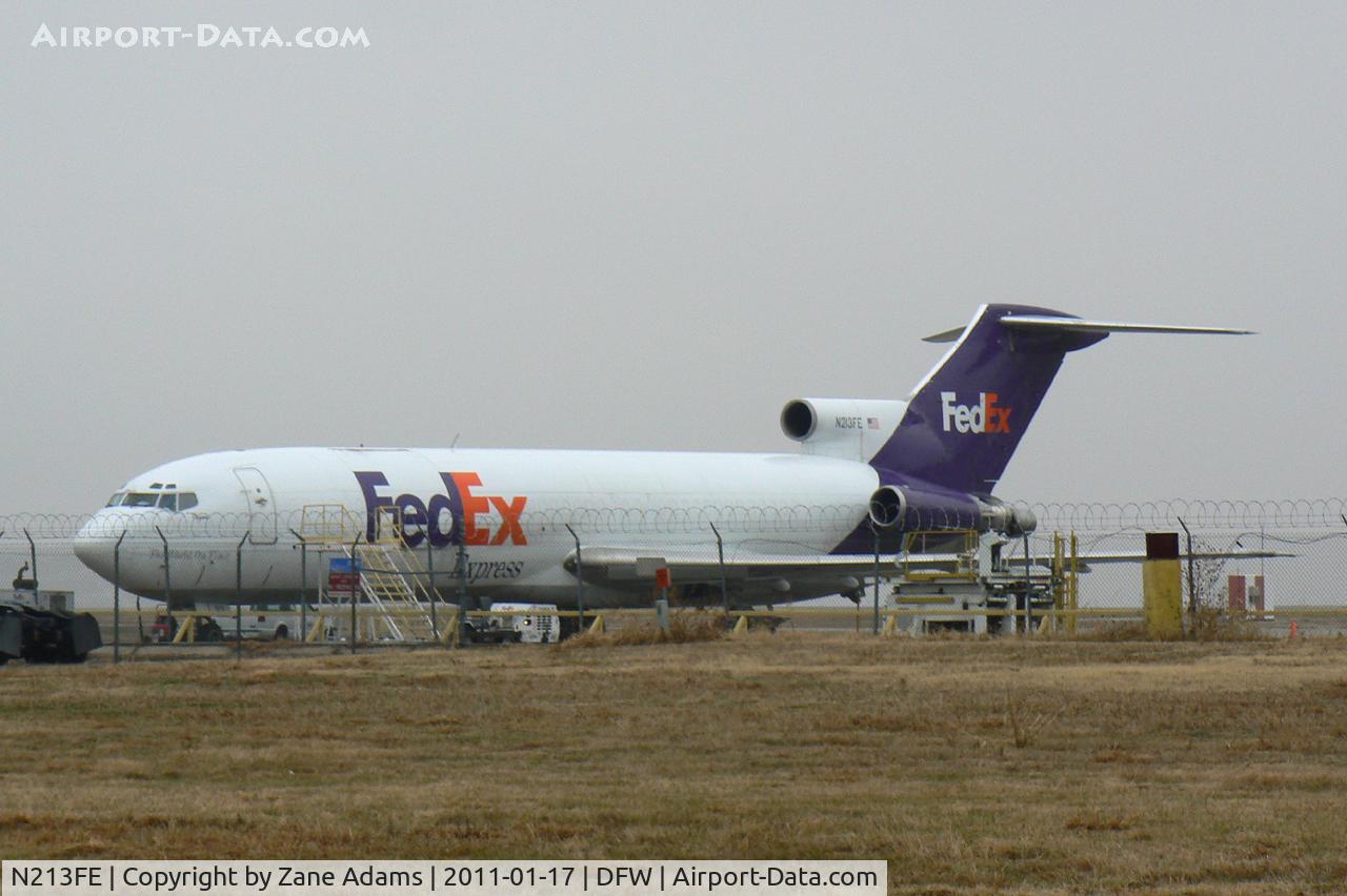 N213FE, 1984 Boeing 727-2S2F C/N 22935, Boeing 727 on the Fed Ex ramp at DFW Airport