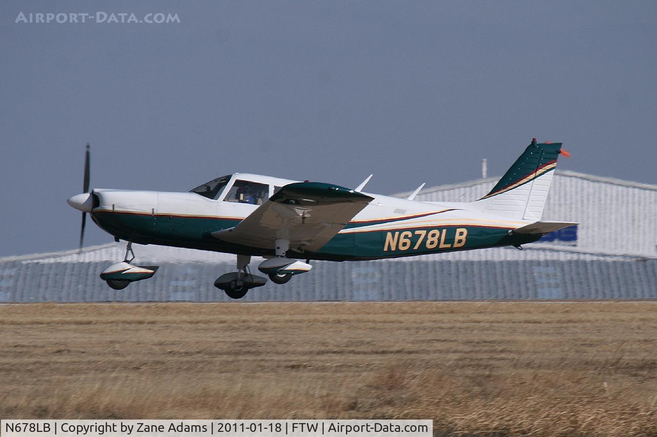 N678LB, 1972 Piper PA-32-300 Cherokee Six Cherokee Six C/N 32-7340062, At Meacham Field - Fort Worth, TX