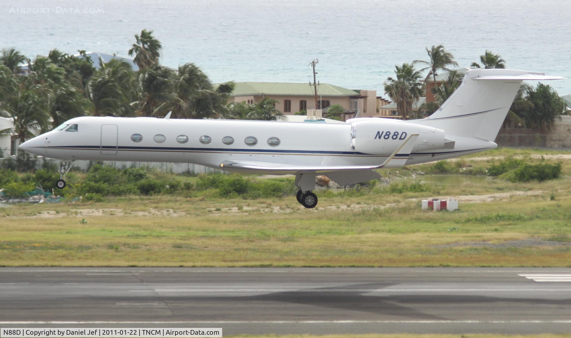 N88D, 2008 Gulfstream Aerospace GV-SP (G550) C/N 5183, N88D landing at TNCM