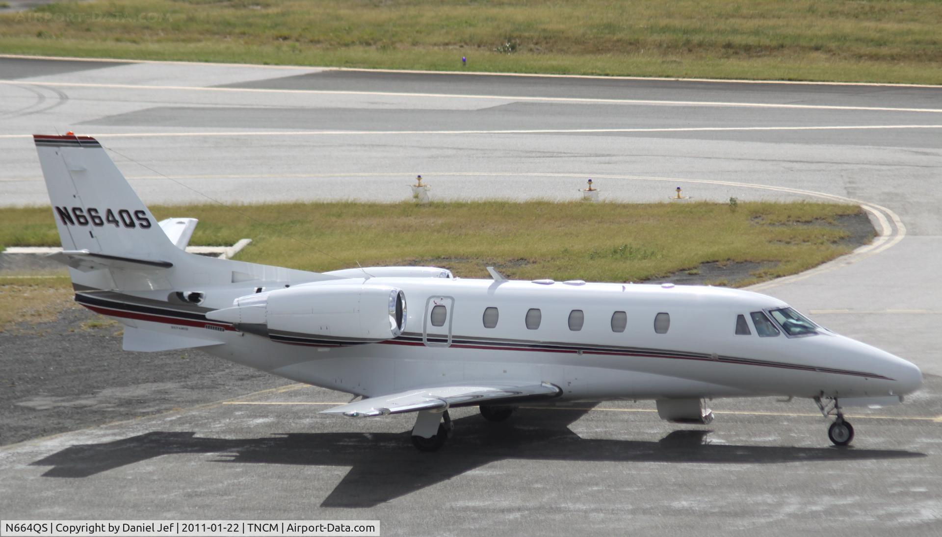 N664QS, 2002 Cessna 560XL Citation Excel C/N 560-5264, N664QS park at TNCM