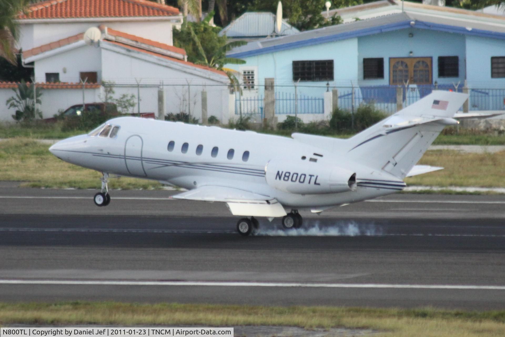 N800TL, 1998 Raytheon Hawker 800XP C/N 258394, N800TL touching down at TNCM