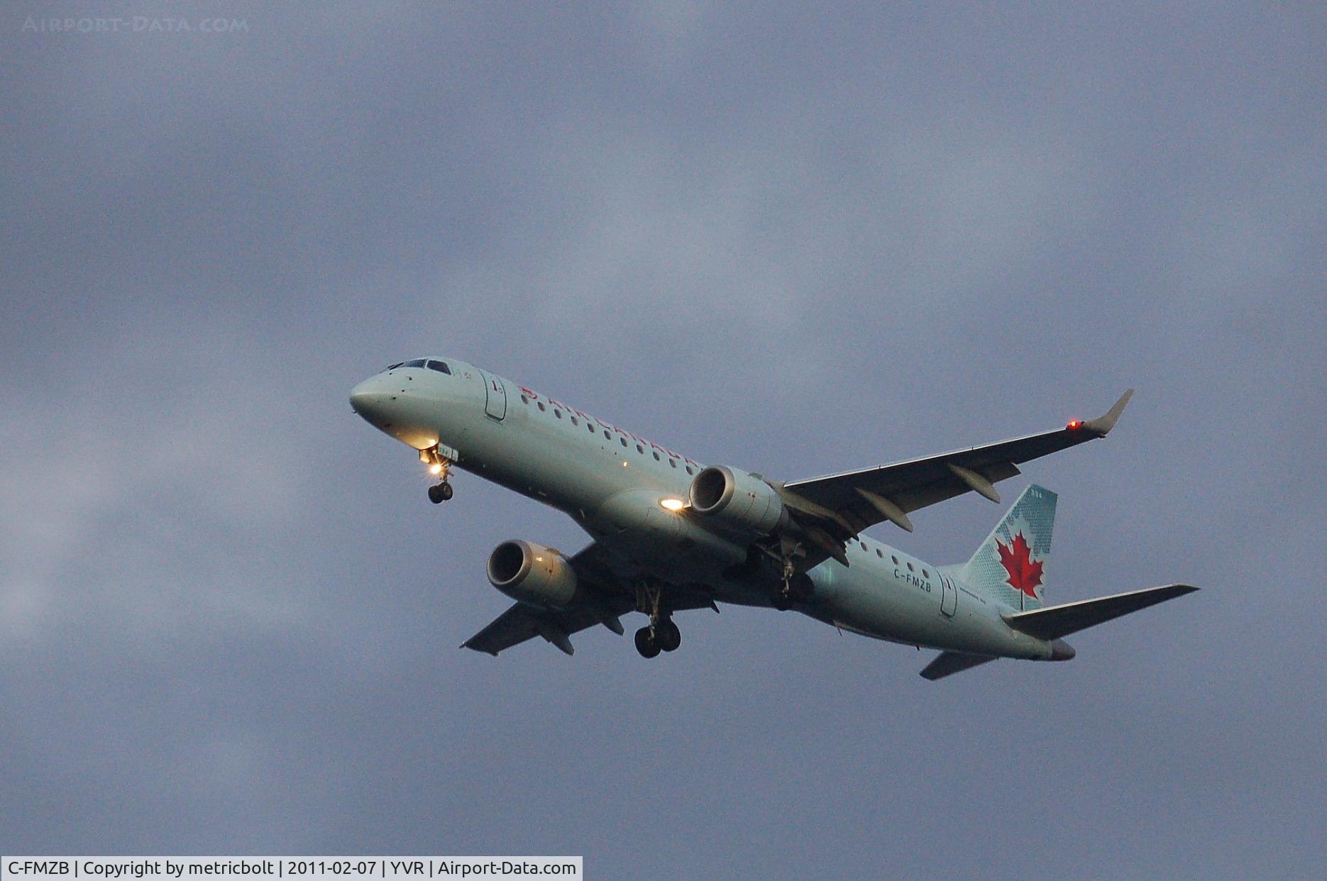 C-FMZB, 2007 Embraer 190AR (ERJ-190-100IGW) C/N 19000111, Evening arrival in YVR
