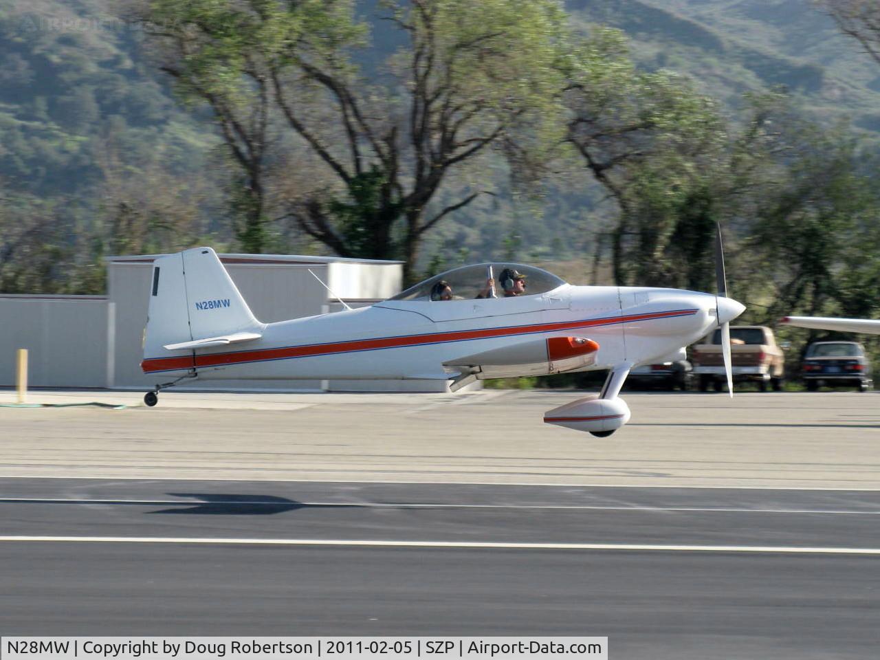 N28MW, 1986 Vans RV-4 C/N 1067, 1986 Waldorf VAN's RV-4, Lycoming O-320, landing Rwy 22