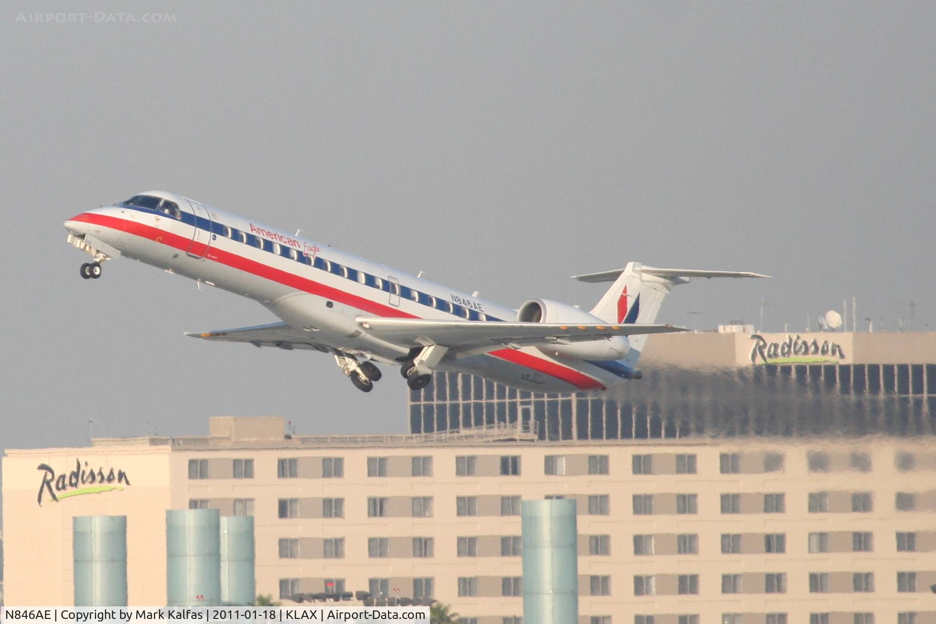 N846AE, 2003 Embraer ERJ-140LR (EMB-135KL) C/N 145692, American Eagle Embraer EMB-135KL, EGF3012 25R departure KLAX, enroute to KDEN.