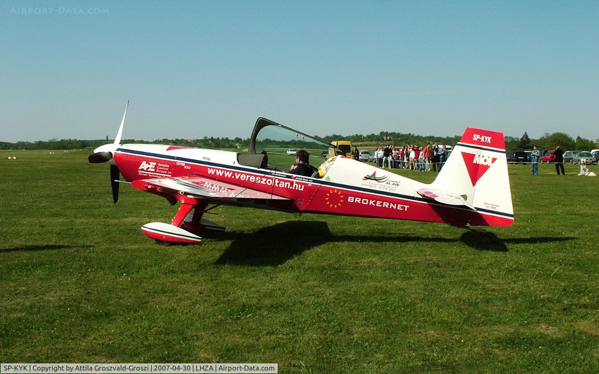 SP-KYK, Extra EA-300S C/N 029, Zalaegerszeg-Andráshida Airfield - Airshow-2007