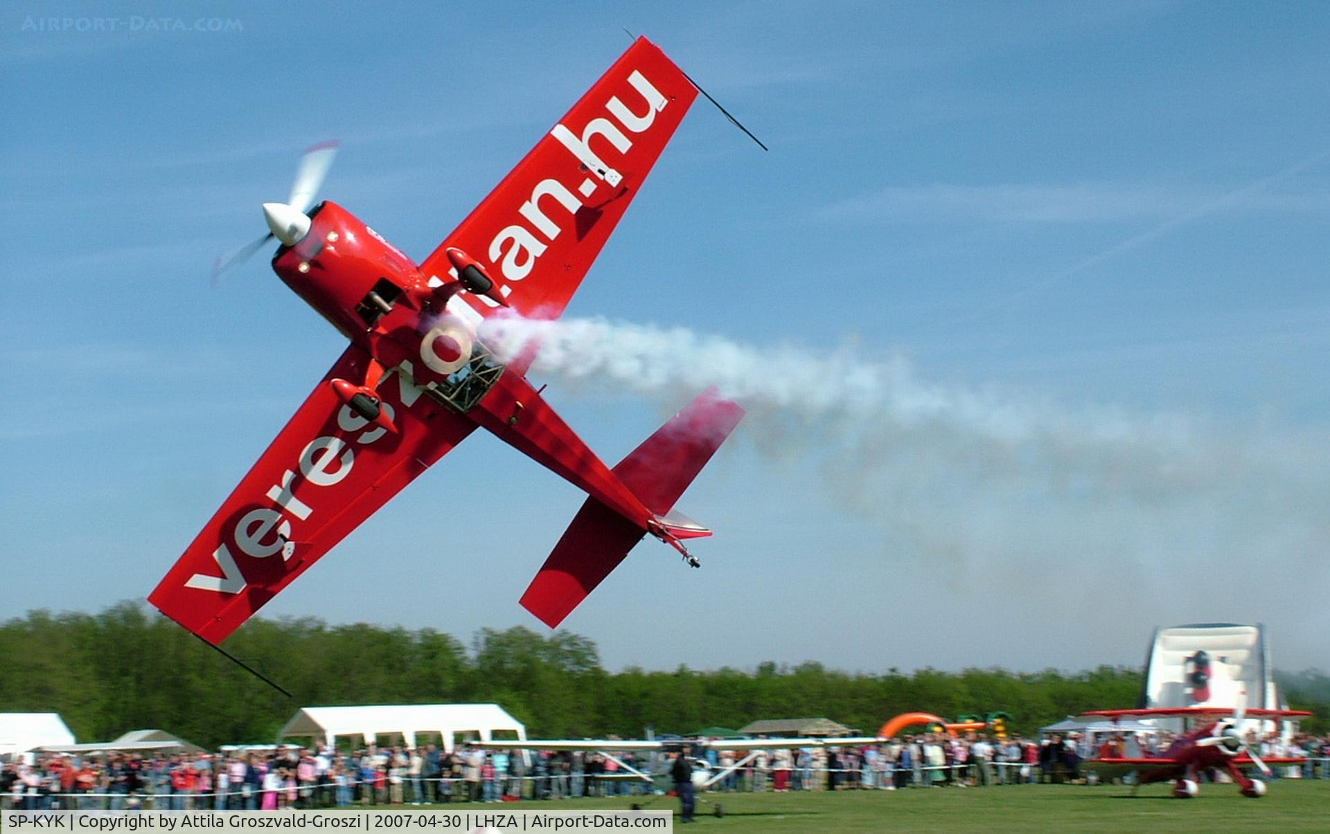SP-KYK, Extra EA-300S C/N 029, Zalaegerszeg-Andráshida Airfield - Airshow-2007