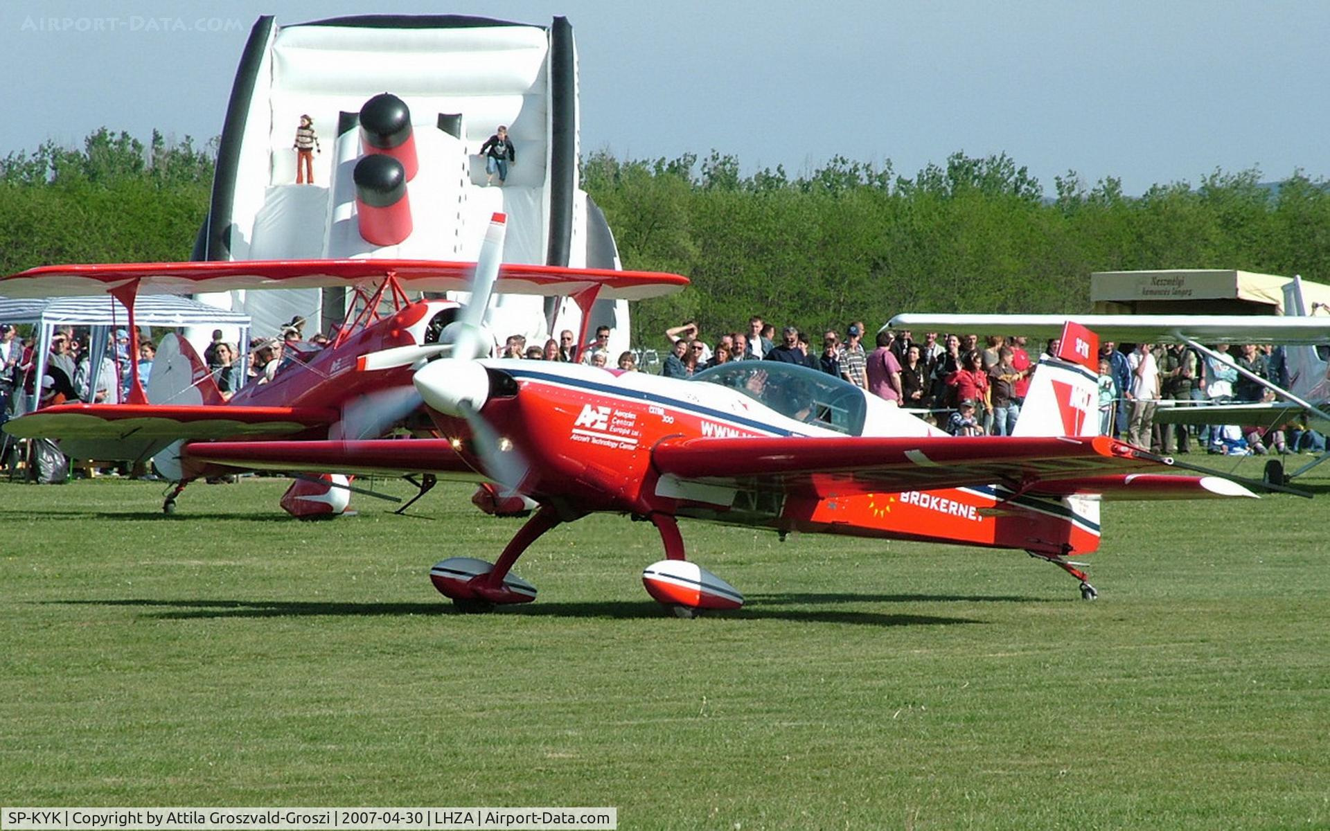 SP-KYK, Extra EA-300S C/N 029, Zalaegerszeg-Andráshida Airfield - Airshow-2007