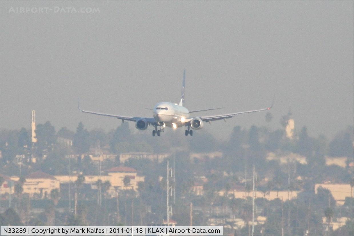 N33289, 2004 Boeing 737-824 C/N 31607, United Airlines Boeing 737-824, COA137 on approach RWY 25L KLAX from KIAH.