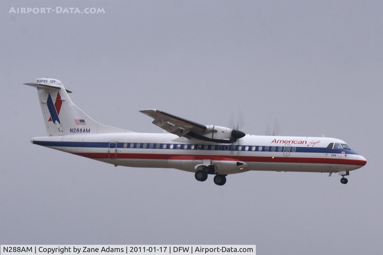 N288AM, 1992 ATR 72-212 C/N 288, American Eagle at DFW Airport