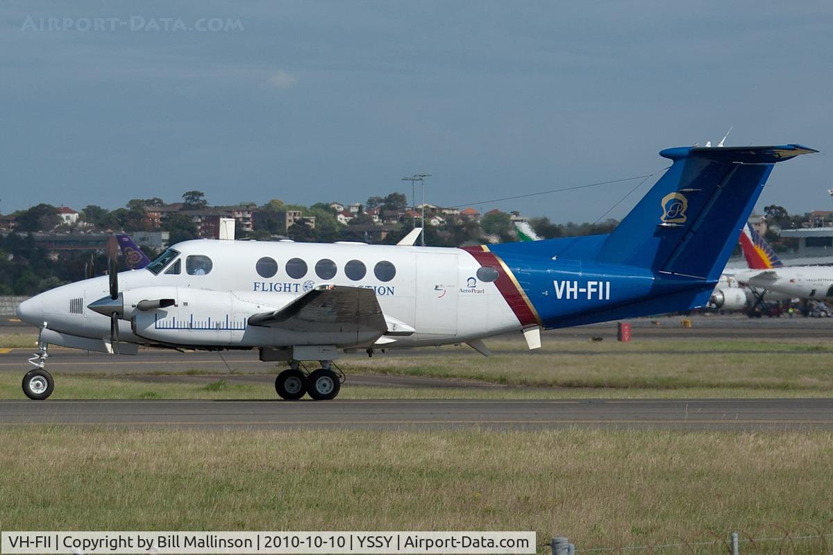 VH-FII, 1980 Beech 200 King Air C/N BB-653, about to more low circuits