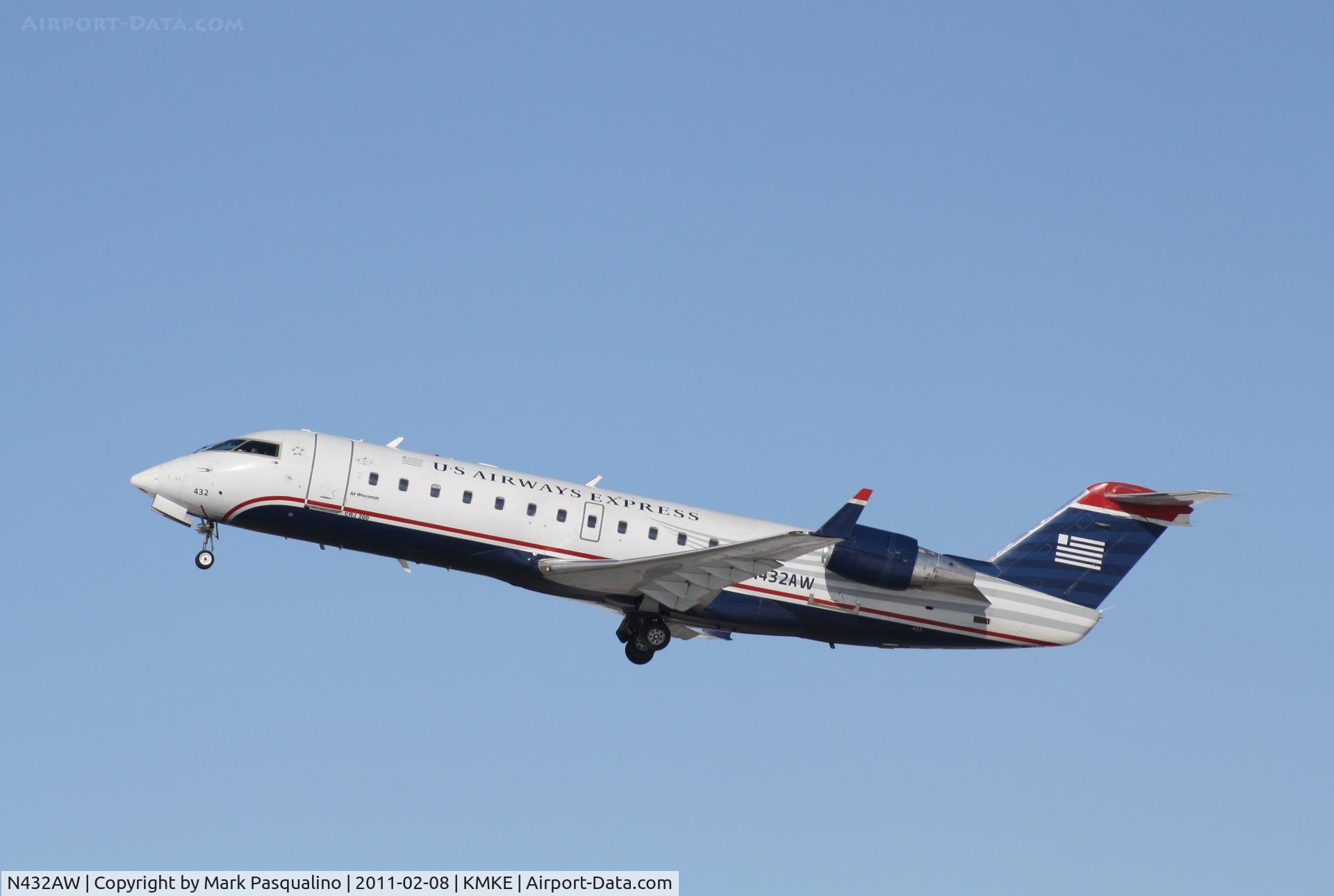 N432AW, 1998 Bombardier CRJ-200ER (CL-600-2B19) C/N 7257, CL-600-2B19