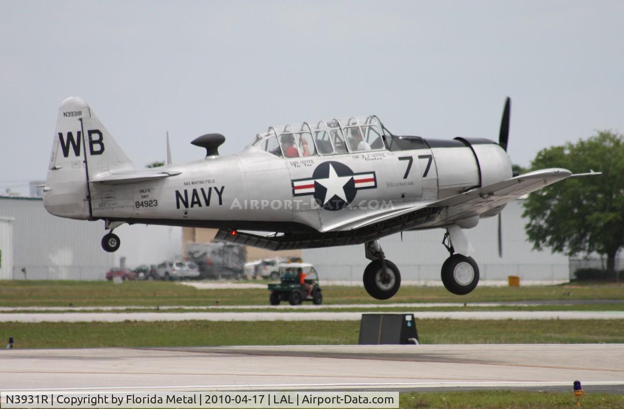 N3931R, North American AT-6B Texan C/N 84-923, AT-6