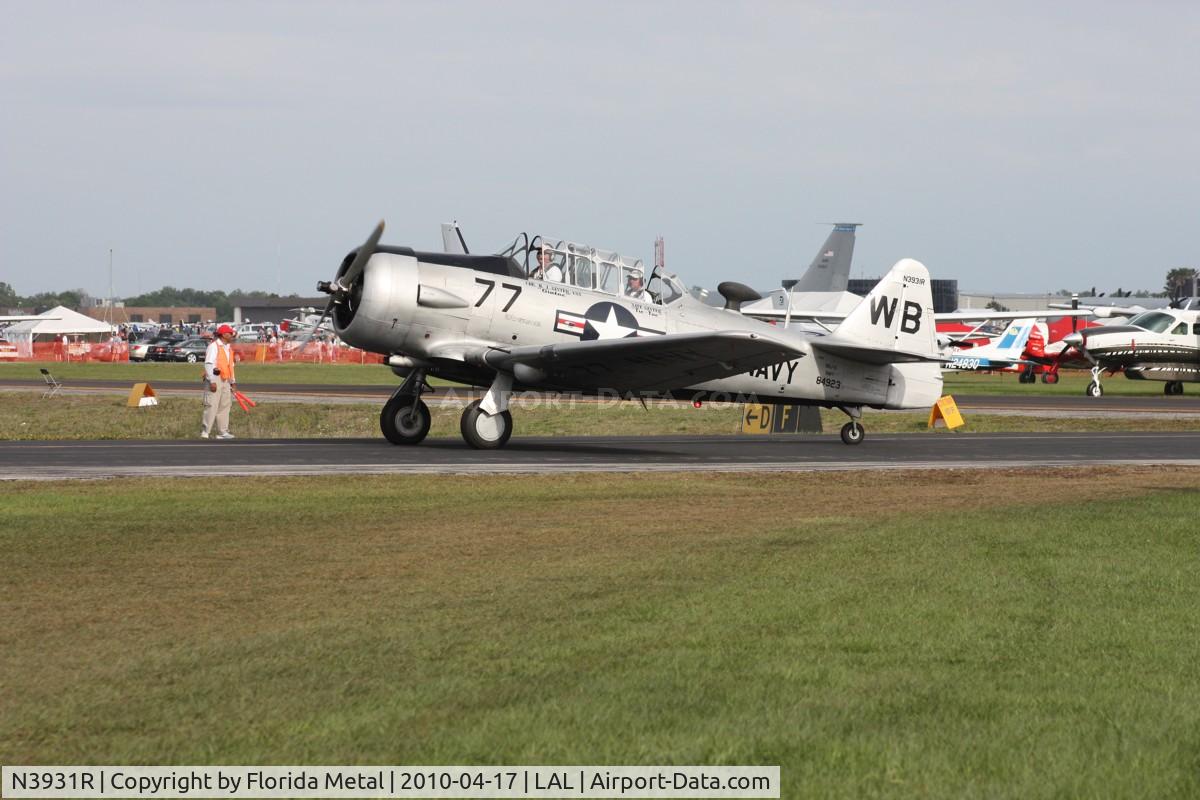N3931R, North American AT-6B Texan C/N 84-923, AT-6