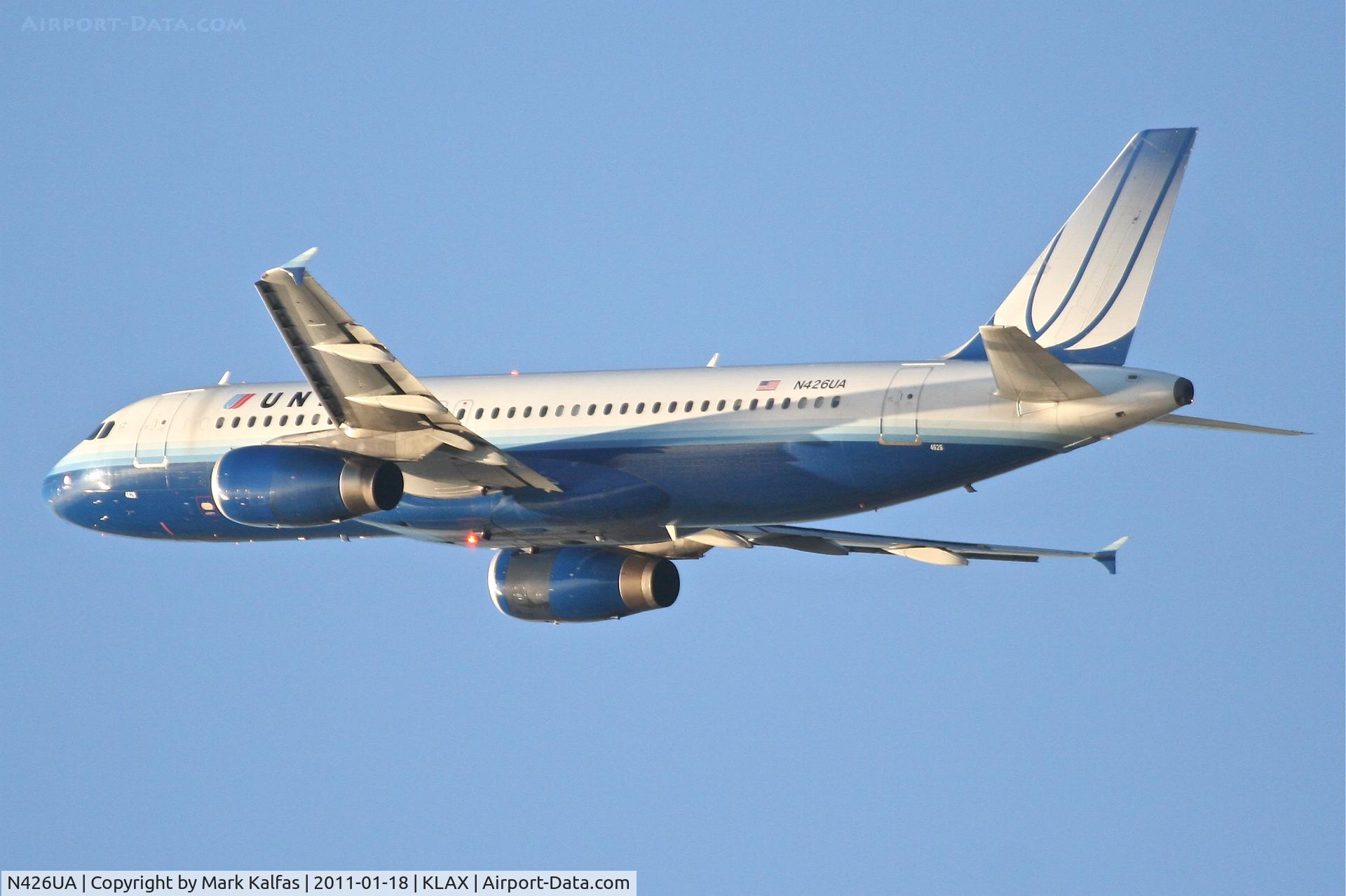 N425UA, 1995 Airbus A320-232 C/N 508, United Airlines Airbus A320-232, UAL948 departing 25R KLAX enroute to KDEN.