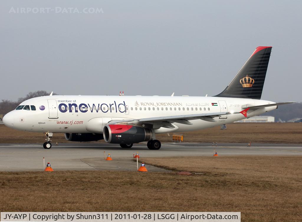 JY-AYP, 2009 Airbus A319-132 C/N 3832, Lining up rwy 05 for departure...
