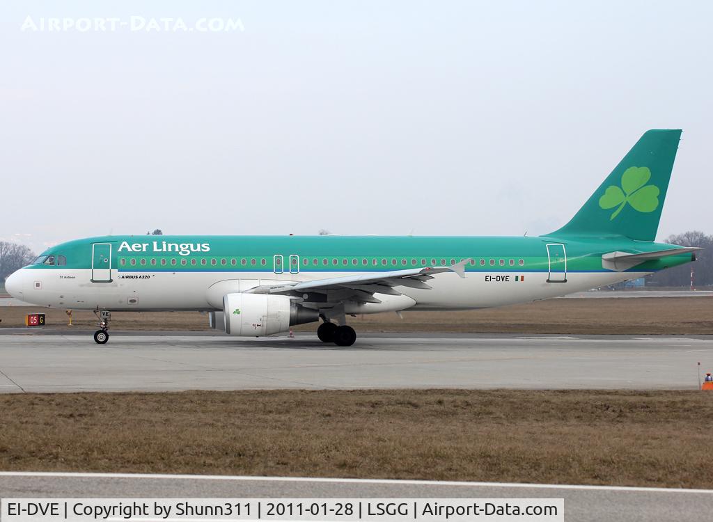 EI-DVE, 2007 Airbus A320-214 C/N 3219, Lining up rwy 05 for departure...