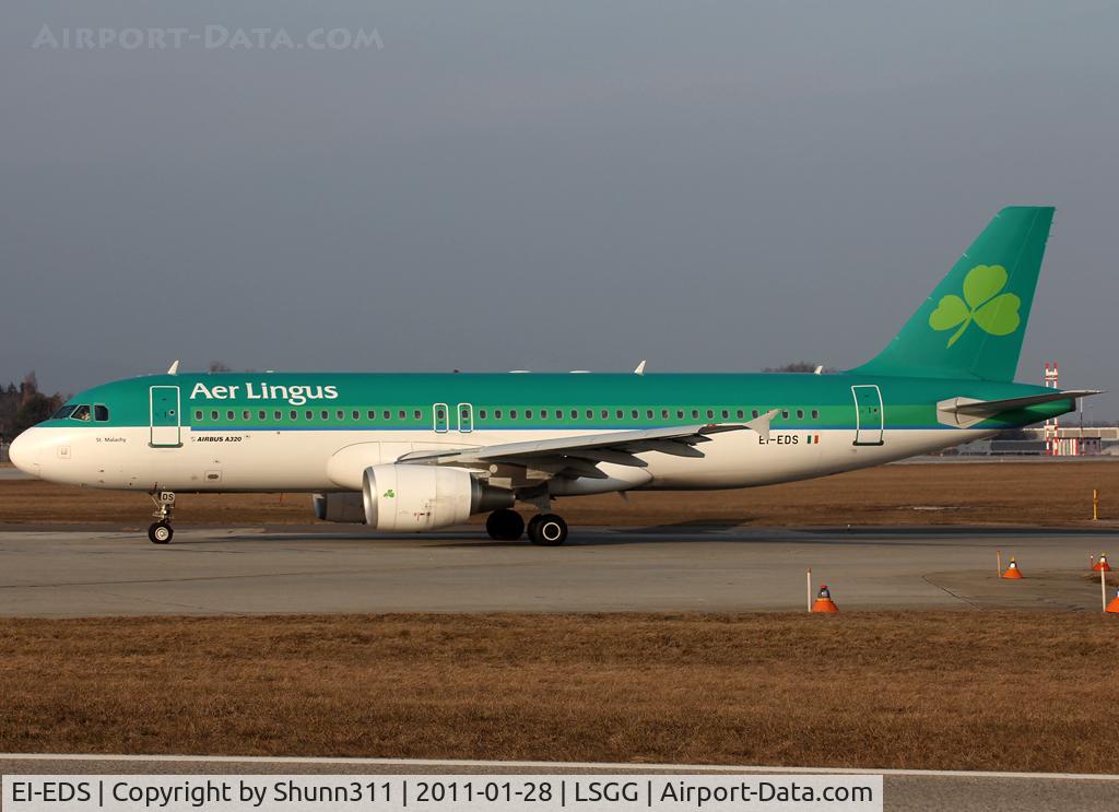 EI-EDS, 2008 Airbus A320-214 C/N 3755, Lining up rwy 05 for departure...