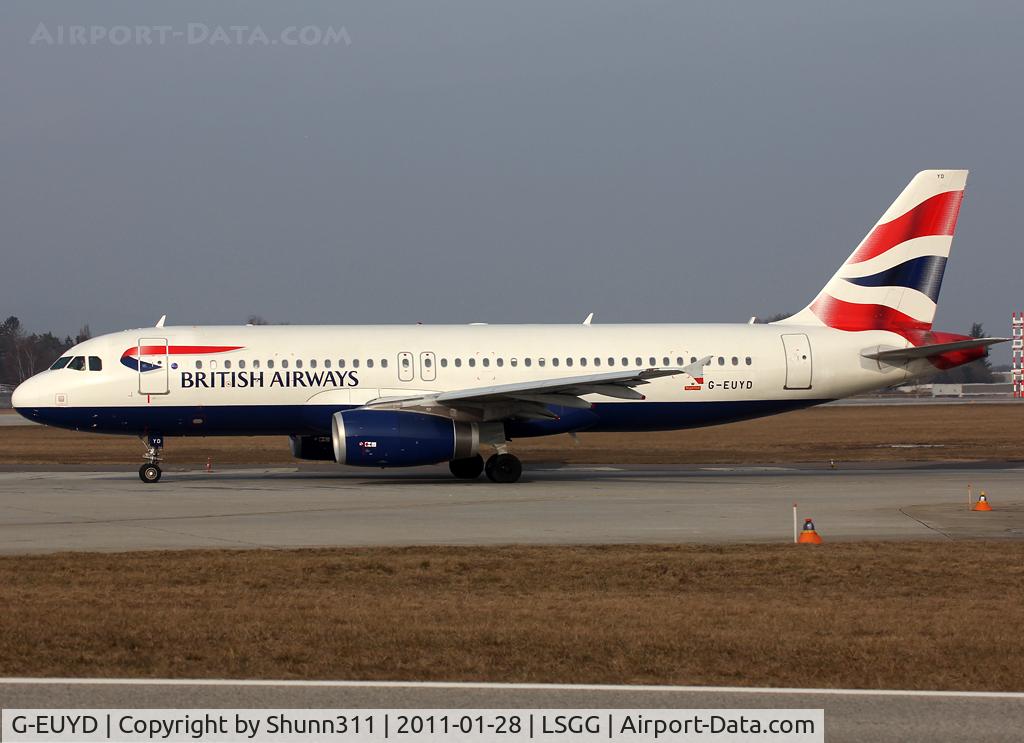 G-EUYD, 2008 Airbus A320-232 C/N 3726, Lining up rwy 05 for departure...