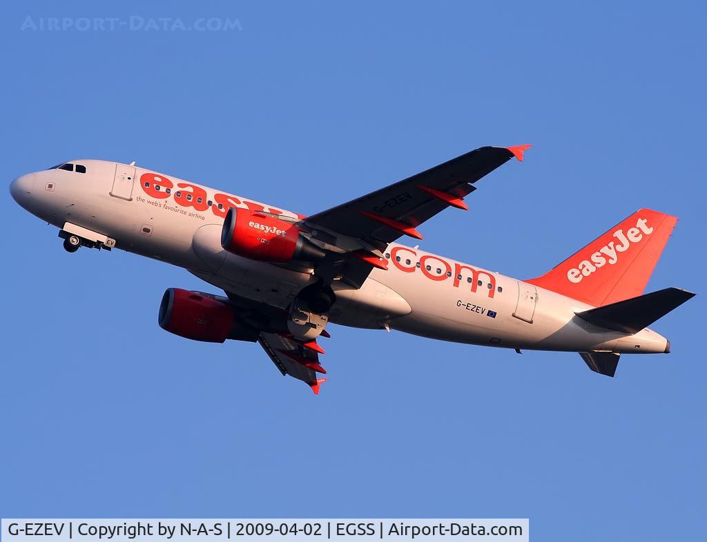 G-EZEV, 2004 Airbus A319-111 C/N 2289, Departing