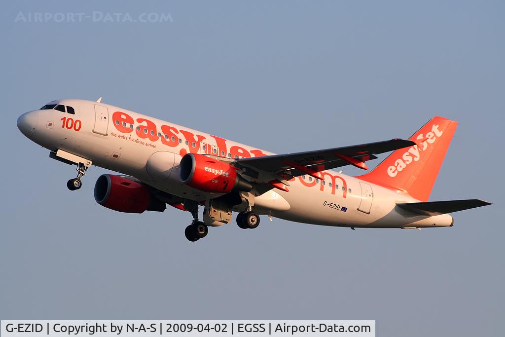 G-EZID, 2005 Airbus A319-111 C/N 2442, Departing