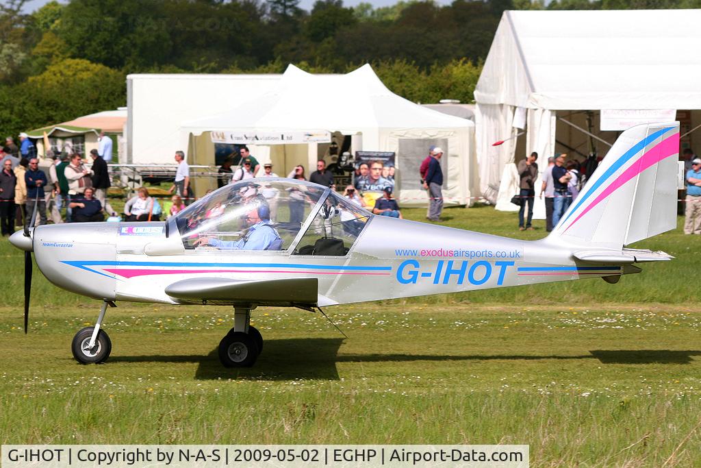 G-IHOT, 2004 Cosmik EV-97 TeamEurostar UK C/N 2007, Micro trade fair
