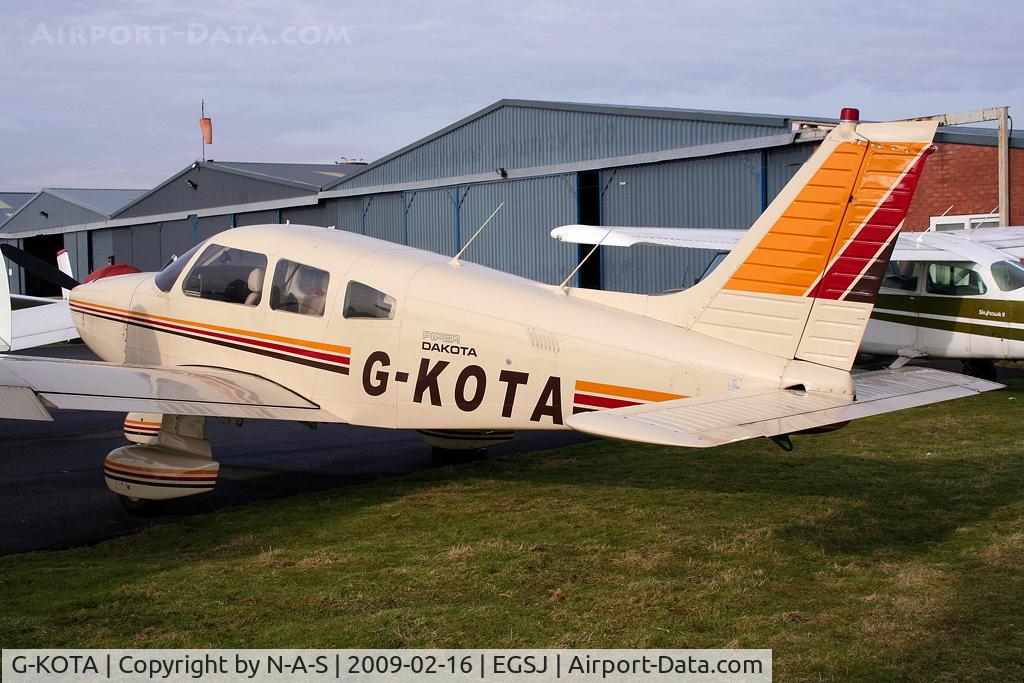 G-KOTA, 1980 Piper PA-28-236 Dakota C/N 28-8011044, Maint visitor