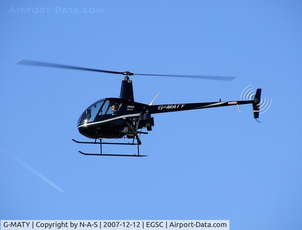 G-MATY, 2004 Robinson R22 Beta II C/N 3686, Landing