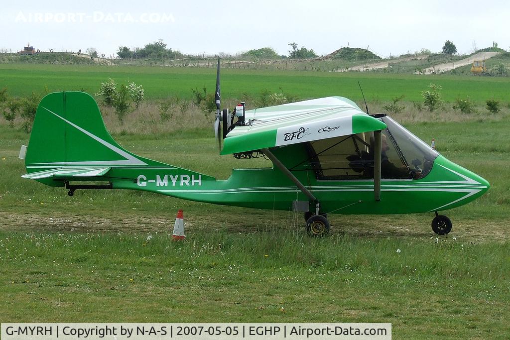 G-MYRH, 1995 Quad City Challenger II C/N PFA 177A-12690, Micro trade fair