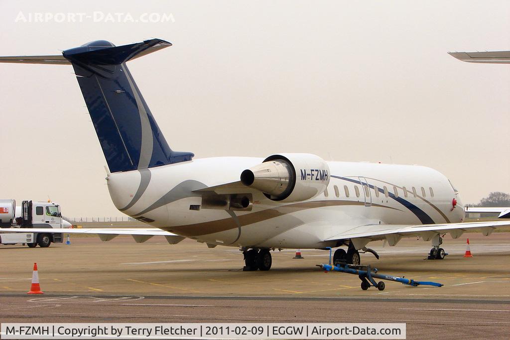 M-FZMH, 2006 Bombardier Challenger 850 (CL-600-2B19) C/N 8068, Challenger 850 at Luton
