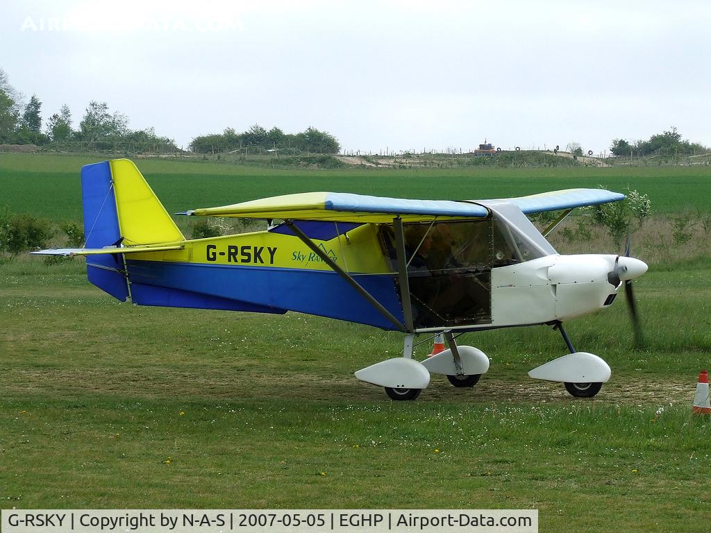 G-RSKY, 2004 Best Off Skyranger 912(2) C/N BMAA/HB/382, Micro trade fair