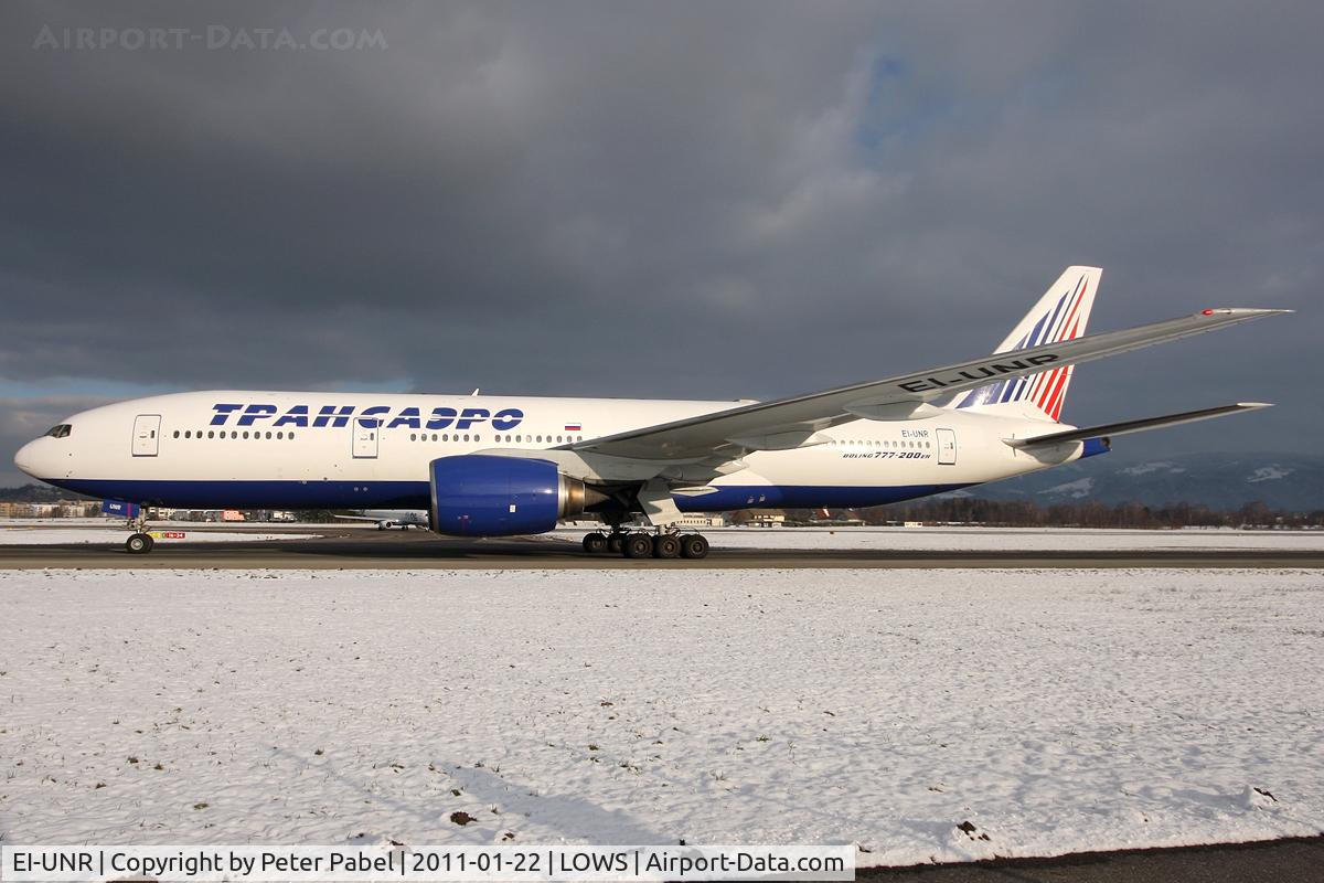 EI-UNR, 1999 Boeing 777-212/ER C/N 28523, SZG Winter