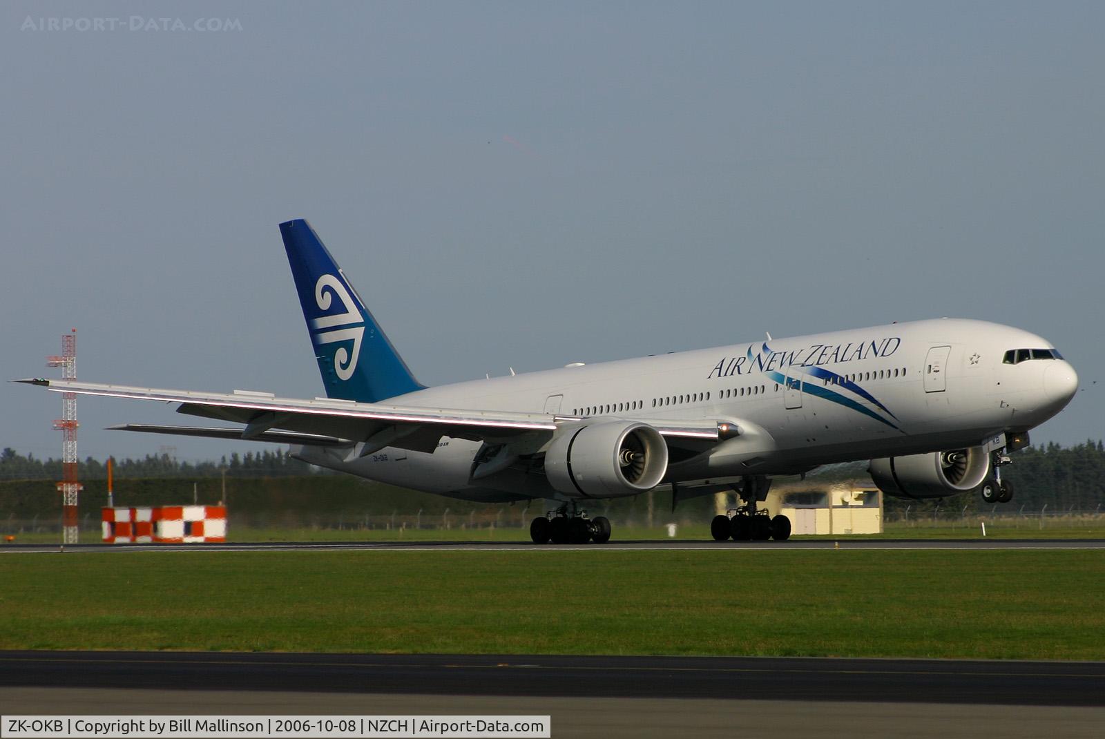 ZK-OKB, 2005 Boeing 777-219/ER C/N 34376, arriving on 02