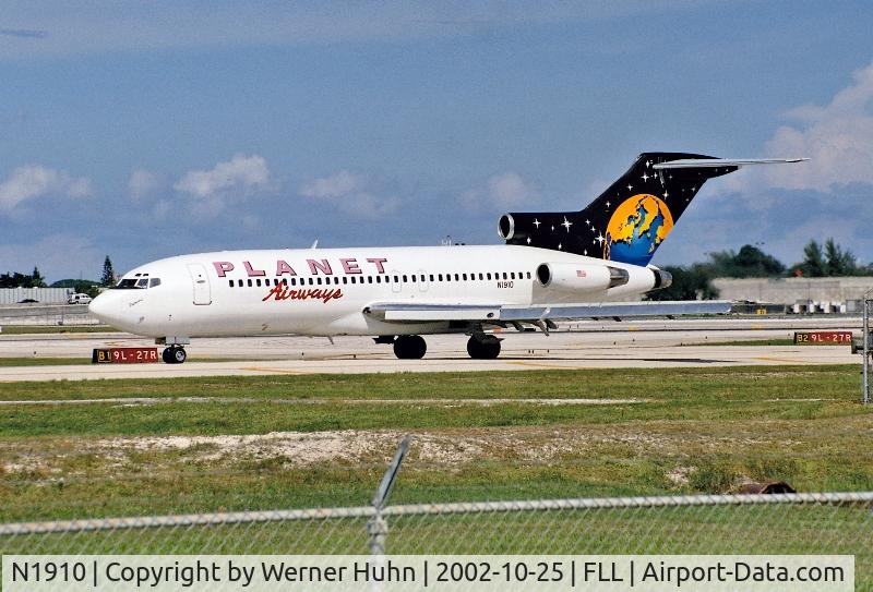 N1910, 1966 Boeing 727-23 C/N 19385, taxiing in FLL