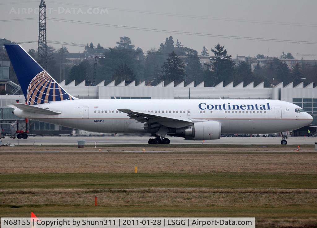 N68155, 2001 Boeing 767-224 C/N 30434, Taxiing holding point rwy 05 for departure...