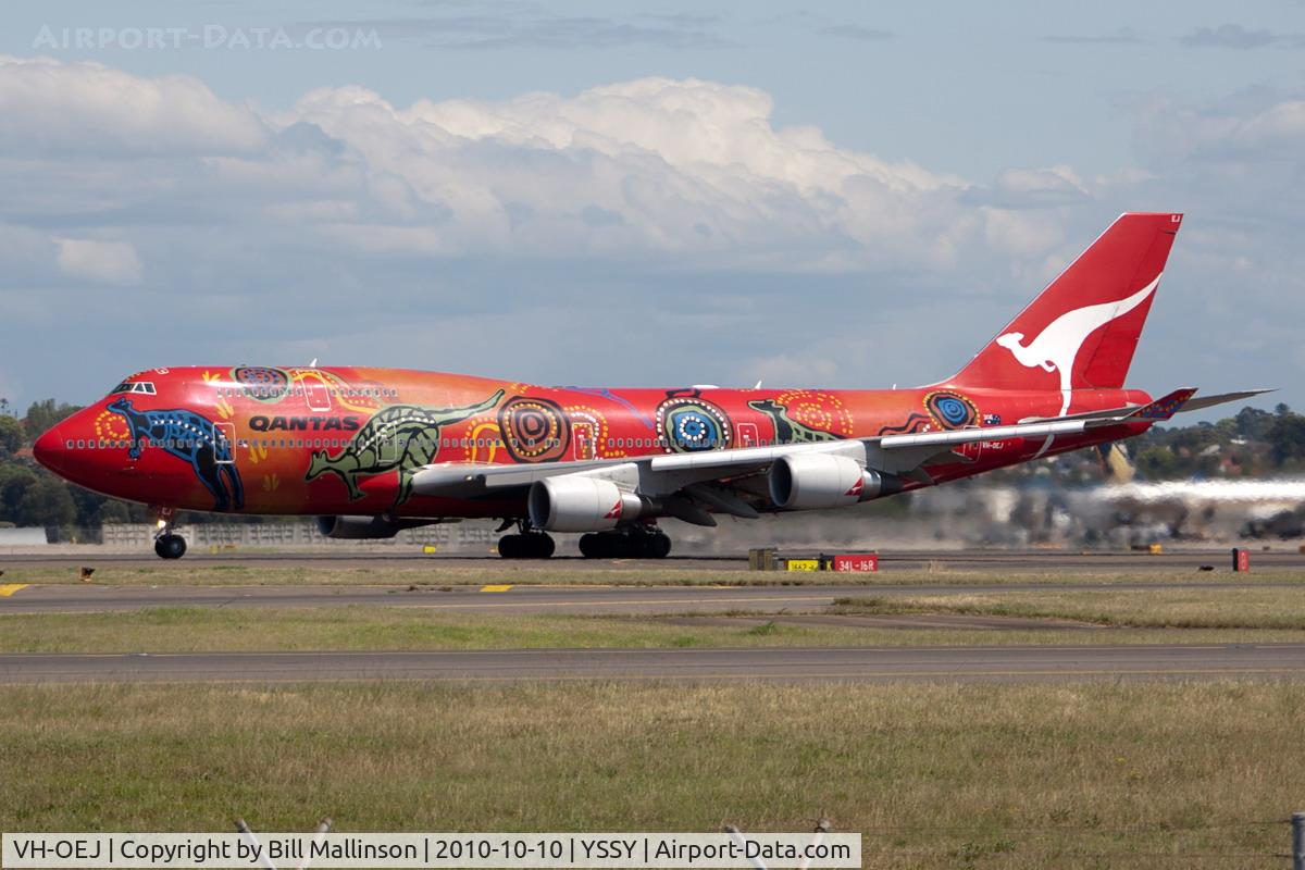 VH-OEJ, 2003 Boeing 747-438/ER C/N 32914, away from 16R