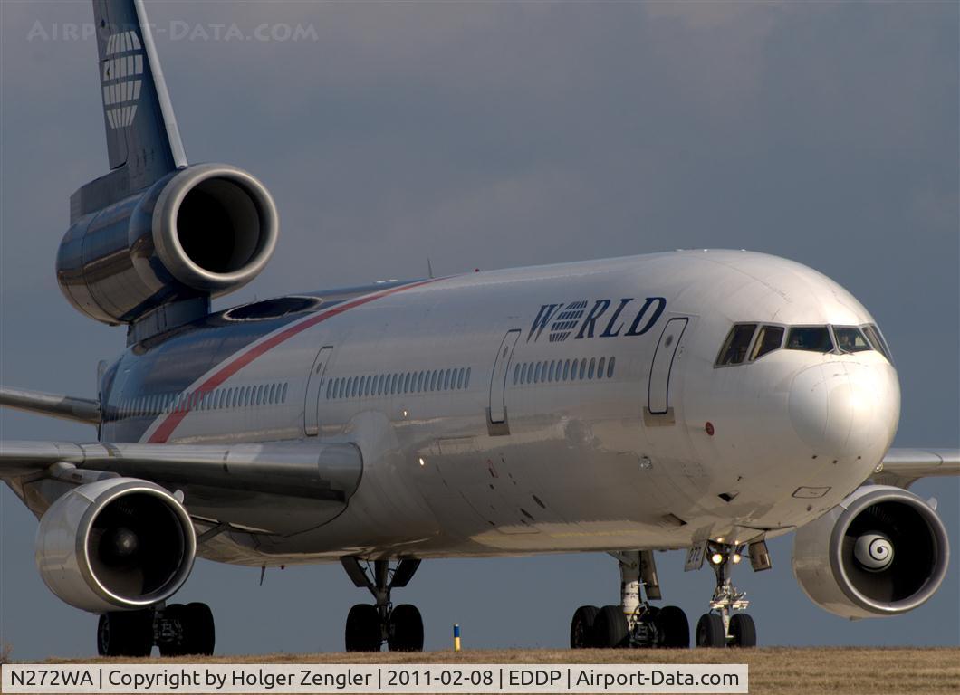 N272WA, 1992 McDonnell Douglas MD-11 C/N 48437, Taxiing to stopover.