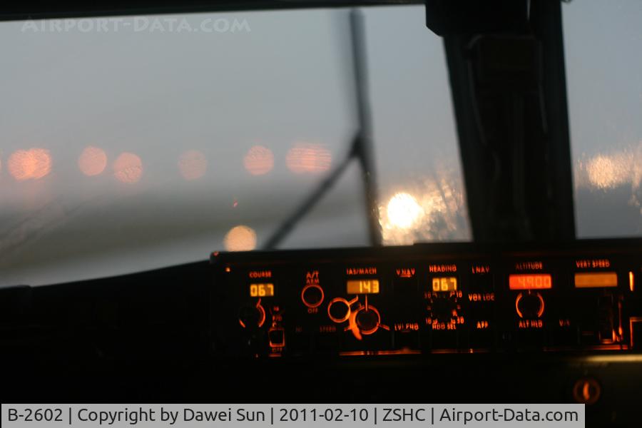 B-2602, 1998 Boeing 737-36N C/N 28573, landing ZSHC