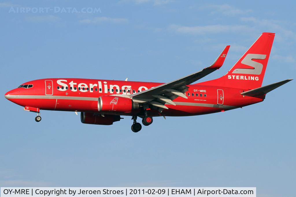 OY-MRE, 1999 Boeing 737-7L9 C/N 28008, .