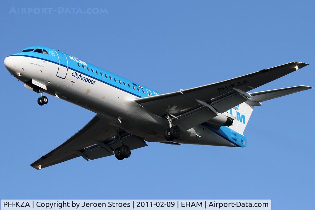 PH-KZA, 1996 Fokker 70 (F-28-070) C/N 11567, .
