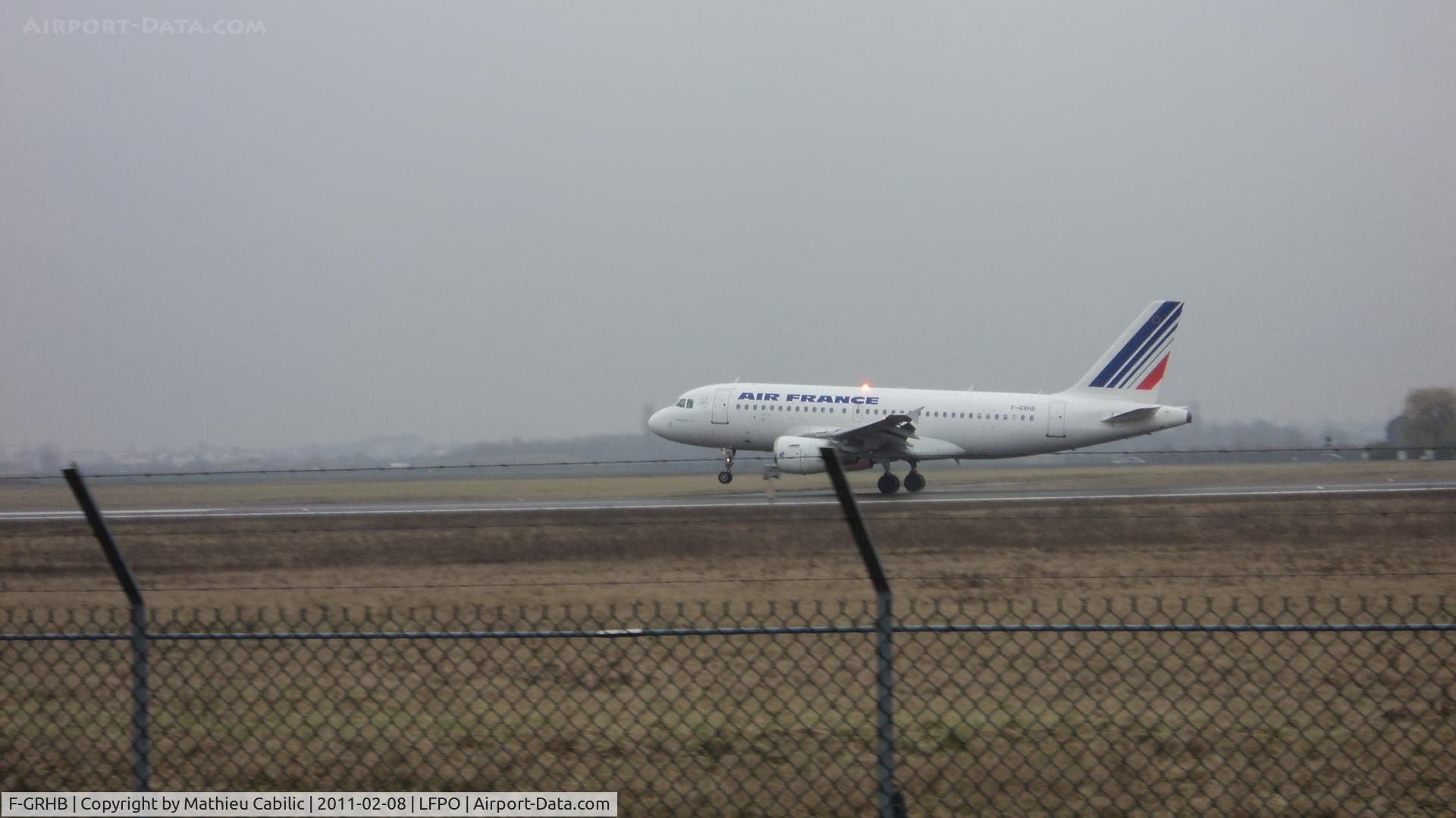 F-GRHB, 1999 Airbus A319-111 C/N 985, Airbus A319-111 landing runway 06
