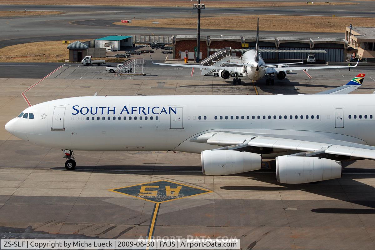 ZS-SLF, 1992 Airbus A340-211 C/N 006, At Jo'burg