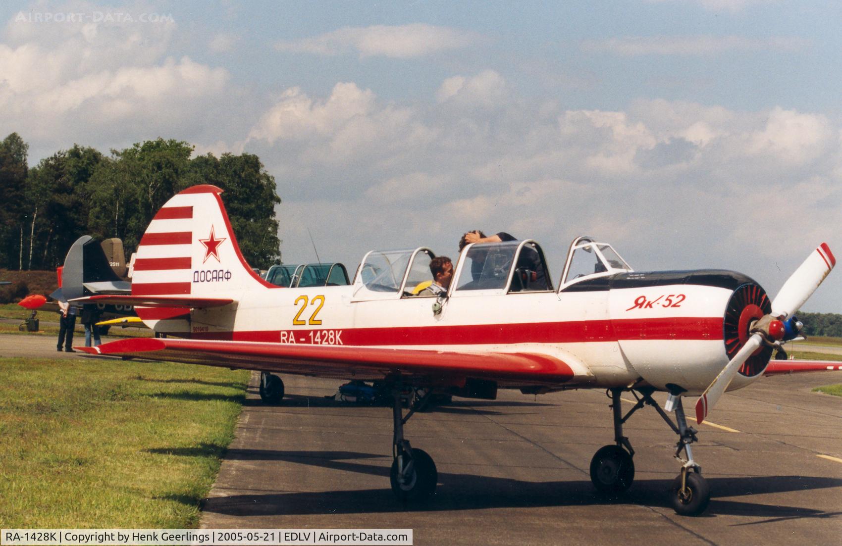 RA-1428K, 1990 Yakovlev Yak-52 C/N 9010410, Niederrhein Air Show