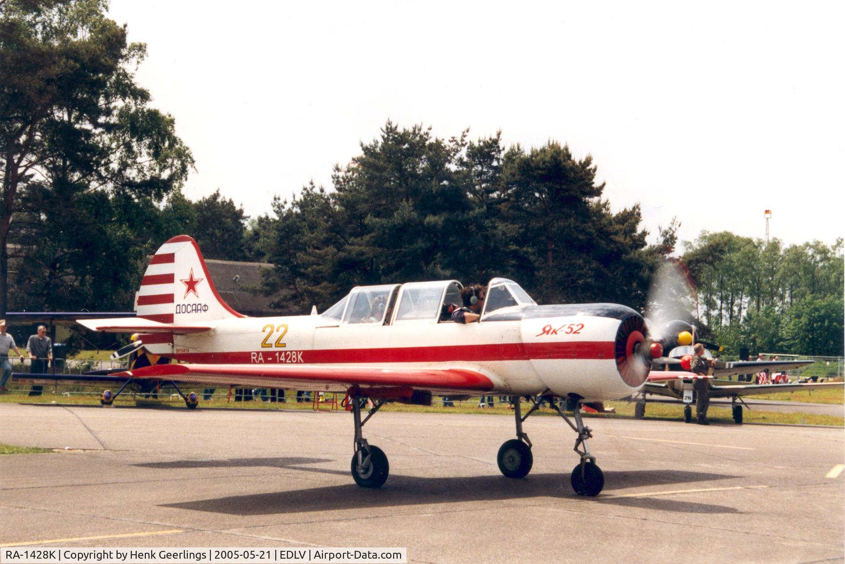 RA-1428K, 1990 Yakovlev Yak-52 C/N 9010410, Niederrhein Airport