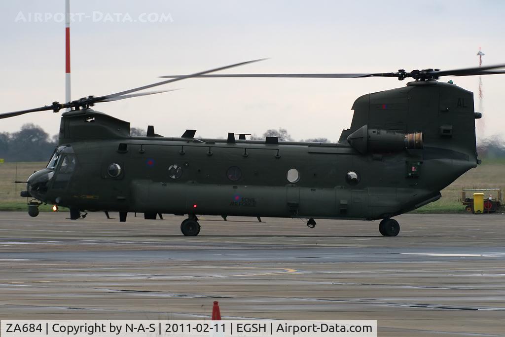 ZA684, 1981 Boeing Vertol Chinook HC.2 C/N MA015/M7011, Visitor