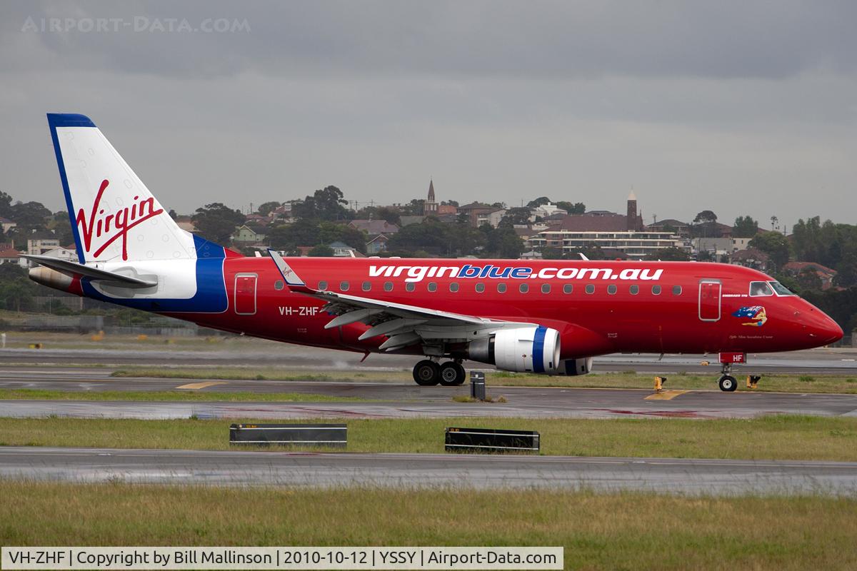 VH-ZHF, 2008 Embraer 170LR (ERJ-170-100LR) C/N 17000255, weather doesnt worry the a/c...........or the spotters !