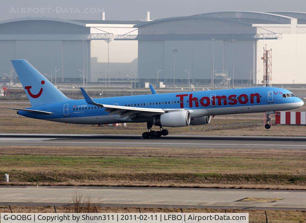 G-OOBG, 1999 Boeing 757-236 C/N 29942, Landing rwy 14
