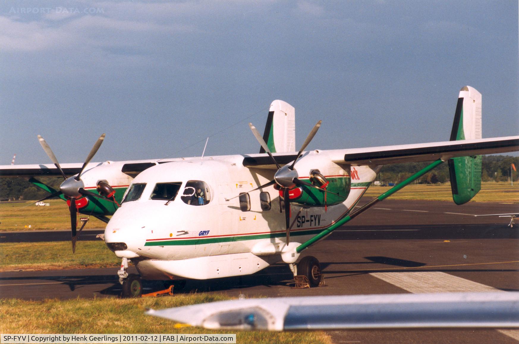 SP-FYV, PZL-Mielec M-28 C/N 1AJE001-01, Farnborough Airshow 1998