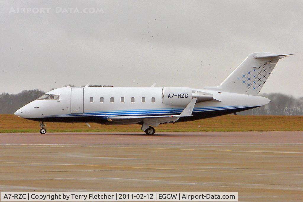 A7-RZC, 2008 Bombardier Challenger 605 (CL-600-2B16) C/N 5759, 2009 Canadair Bombardier Inc CL-600-2B16 (CL605), c/n: 5759 at Luton