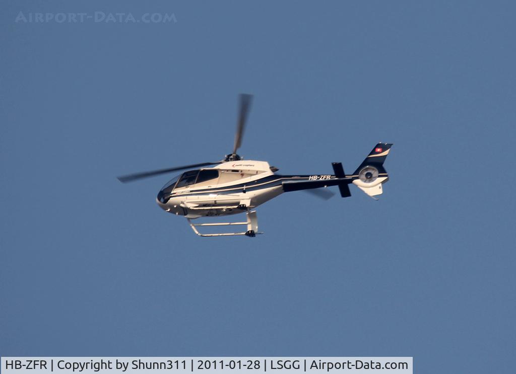 HB-ZFR, 2004 Eurocopter EC-120B Colibri C/N 1378, Passing above the Airport...